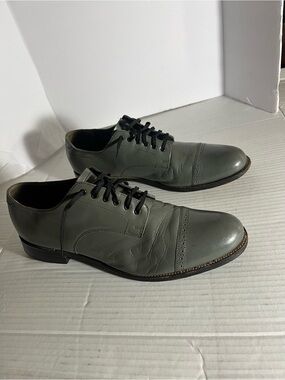 Stacey Adams size 9.5